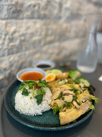 Plats et boissons du Restaurant vietnamien Haïnan chicken rice à Paris - n°11