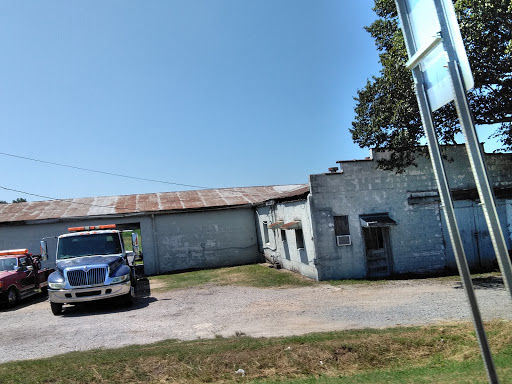 Archie's Garage en McGehee