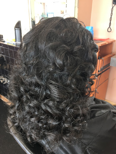 Beauty Salon «Ajeeba Hair Design», reviews and photos, Ajeeba Hair Design, 1254 Burnham Ave, Calumet City, IL 60409, USA