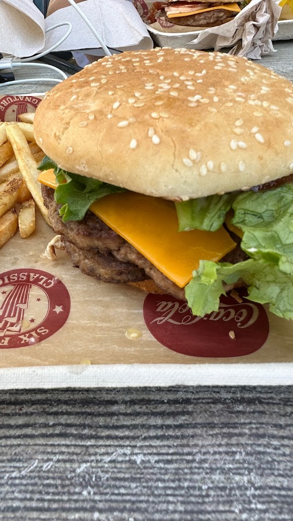 Big Belly Burger 91355