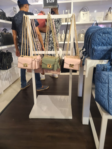 Fashion Accessories Store «Michael Kors», reviews and photos, 1000 Tanger Dr #600, Locust Grove, GA 30248, USA