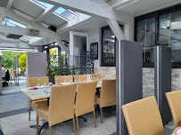Atmosphère du Restaurant français Restaurant Aux Trois Fleurs à Montreux-Jeune - n°4