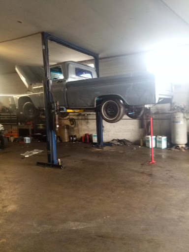 Auto Repair Shop «Anything Auto», reviews and photos, 121 N Hume Ave, Gallatin, TN 37066, USA