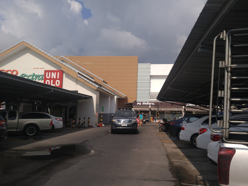 UNIQLO Tesco Lotus Phuket Store