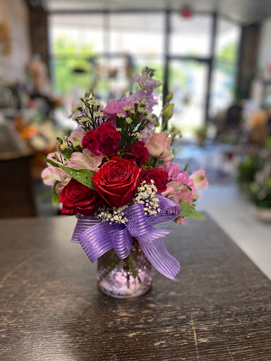 Florist «The Rosebud Flowers», reviews and photos, 501 Main St, Beech Grove, IN 46107, USA