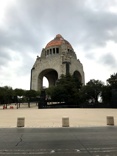 Monument to the Revolution