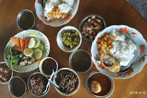 Daw Mya Chit Myanmar Cuisine image