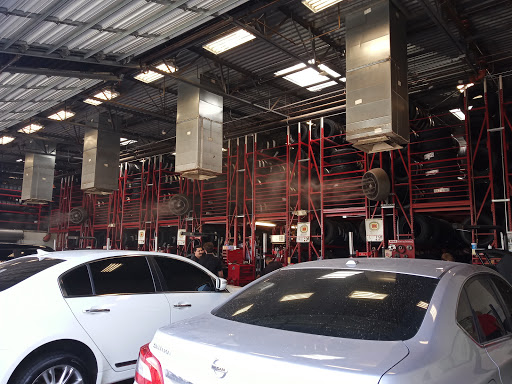 Tire Shop «Discount Tire Store - Surprise, AZ», reviews and photos, 16131 W Bell Rd, Surprise, AZ 85374, USA