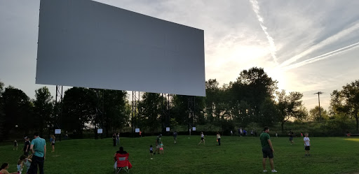 Drive-in Movie Theater «Vali-Hi Drive-In», reviews and photos, 11260 Hudson Blvd, Lake Elmo, MN 55042, USA