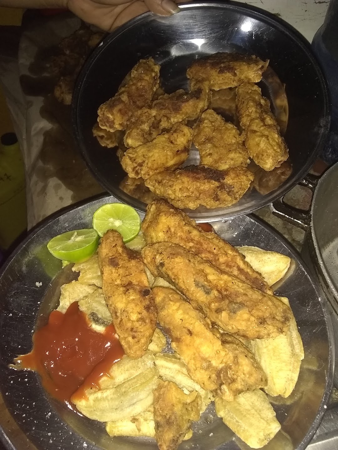 Dcamaño pechrina pollo al carbón y más