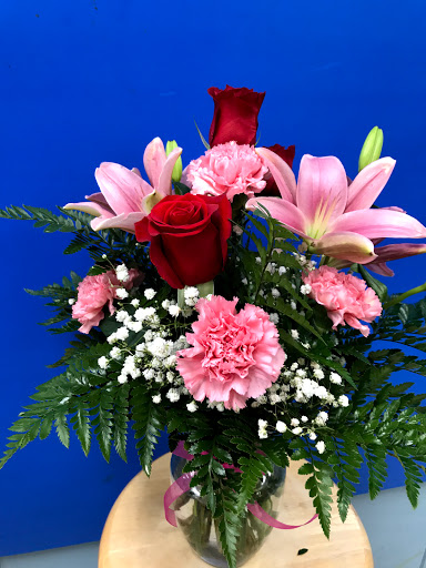 Florist «All Occasion Florist & Gifts», reviews and photos, 34125 Harper Ave, Charter Twp of Clinton, MI 48035, USA