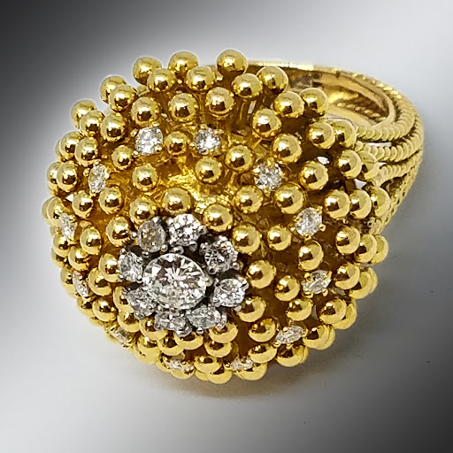 Jewelry Store «Saatchi Jewelry», reviews and photos, 4545 Austin Blvd, Island Park, NY 11558, USA