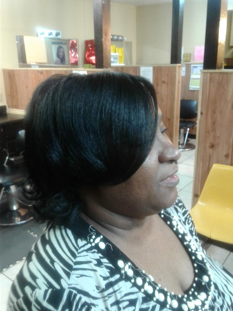 B M Style Crest Beauty Salon 72202