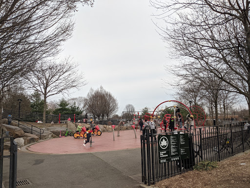 Park «Elmhurst Park», reviews and photos, 57th Ave & Grand avenue, Queens, NY 11373, USA
