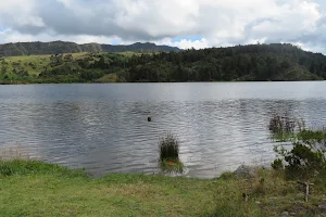 Embalse El Hato image