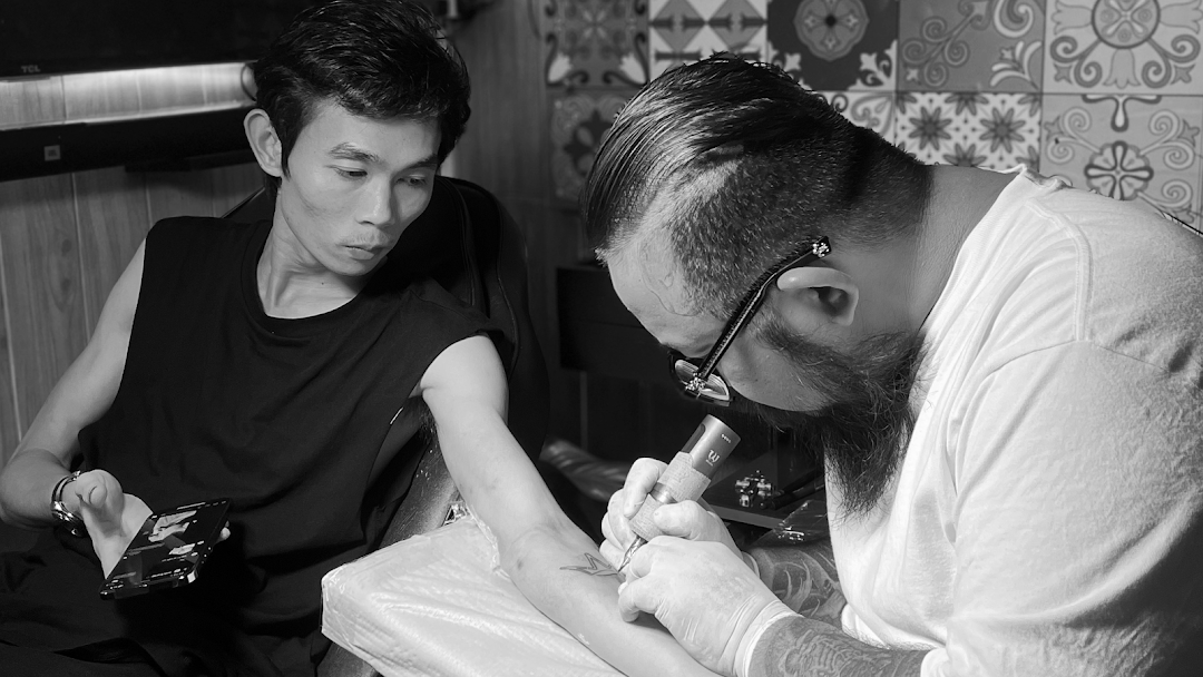 Huy Trần Tattoo Studio 1