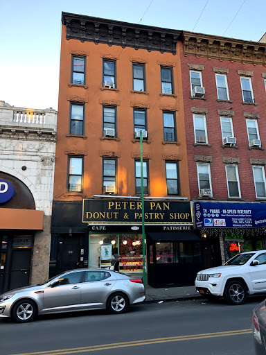 Donut Shop «Peter Pan Donut & Pastry Shop», reviews and photos, 727 Manhattan Ave, Brooklyn, NY 11222, USA