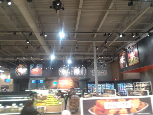 Supermarket «Market 32», reviews and photos, 990 Torringford St, Torrington, CT 06790, USA