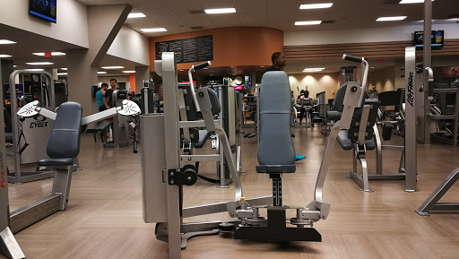 Shopping Mall «Bala Cynwyd Shopping Center», reviews and photos, 59 E City Ave, Bala Cynwyd, PA 19004, USA