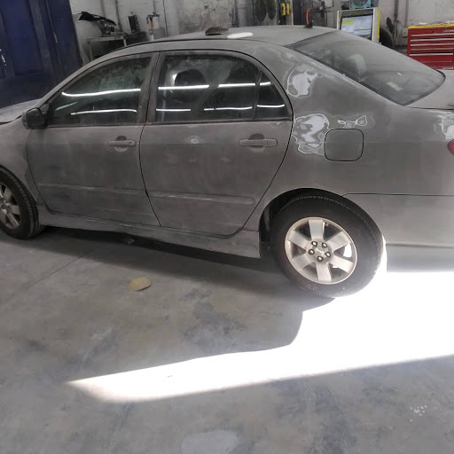 Auto Body Shop «Maaco Collision Repair & Auto Painting», reviews and photos, 111 W Hampton Ave, Capitol Heights, MD 20743, USA