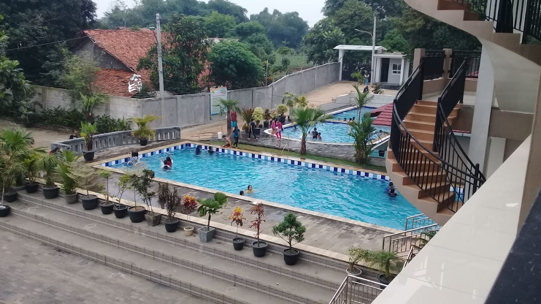 Albas swimming pool