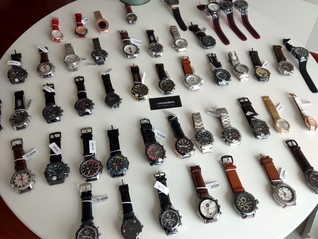 Te gustan los relojes Compra aquí las mejores marcas de lujo o deportivas. Diseños baratos en Bogotá hombre y mujer