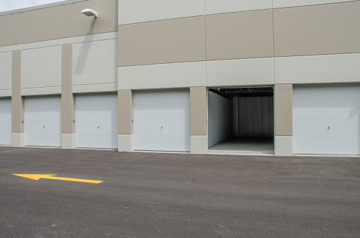 Self-Storage Facility «CubeSmart Self Storage», reviews and photos, 7910 Lemont Rd, Woodridge, IL 60517, USA
