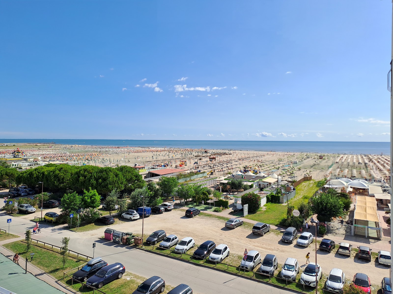 Foto de Spiaggia Lido Degli Estensi - lugar popular entre os apreciadores de relaxamento