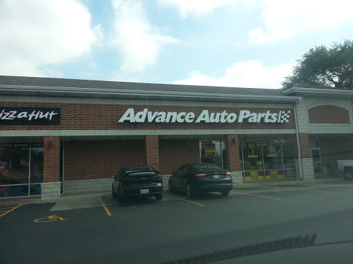 Auto Parts Store «Advance Auto Parts», reviews and photos, 1387 Lee St #400, Des Plaines, IL 60018, USA
