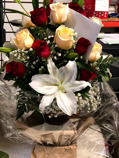 Florist «Illusion Florist & Events», reviews and photos, 12231 SE Stark St, Portland, OR 97233, USA
