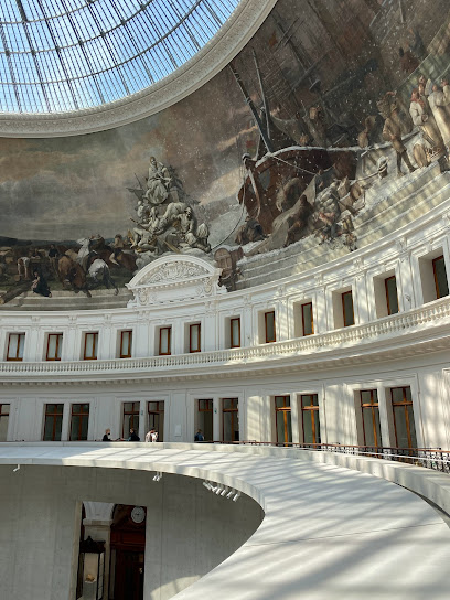 Chambre De Commerce De Paris(regarder bio de l'établissement)