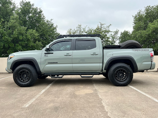 Tire Shop «Discount Tire Store - Dallas, TX», reviews and photos, 2976 Forest Ln, Dallas, TX 75234, USA