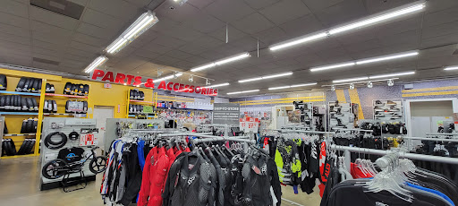 Motorcycle Parts Store «Cycle Gear», reviews and photos, 11230 Alpharetta Hwy #112, Roswell, GA 30076, USA