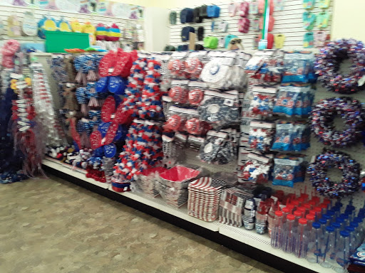 Dollar Store «Dollar Tree», reviews and photos, 2241 Citrus Blvd #107, Leesburg, FL 34748, USA