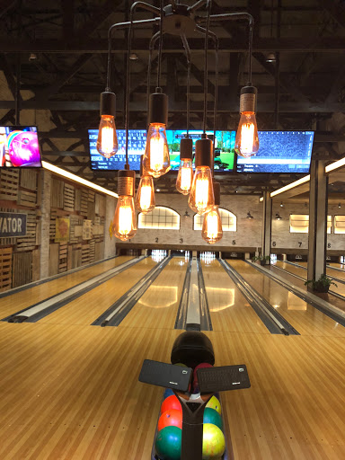 Bowling Alley «Bowl & Barrel», reviews and photos, 17619 La Cantera Pkwy Ste 102, San Antonio, TX 78257, USA