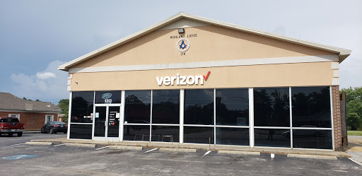 Cell Phone Store «Russell Cellular, Verizon Authorized Retailer», reviews and photos, 1313 Hillsboro Blvd, Manchester, TN 37355, USA