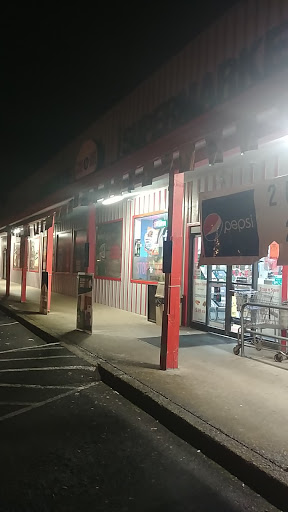 Grocery Store «Aumsville Supermarket(Stop N Save)», reviews and photos, 210 Main St, Aumsville, OR 97325, USA