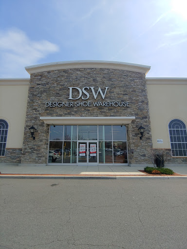 Shoe Store «DSW Designer Shoe Warehouse», reviews and photos, 24570 Dulles Landing Dr #120, Dulles, VA 20166, USA