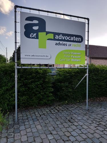 Beoordelingen van A en R / advocaten in Lommel - Advocaat
