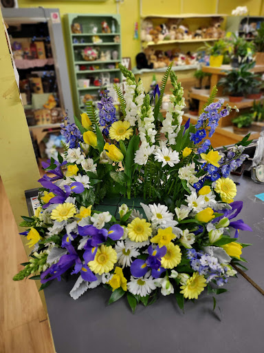 Florist «North End Florist», reviews and photos, 403 N Charlotte St, Pottstown, PA 19464, USA
