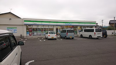 ファミリーマート 長野芹田店