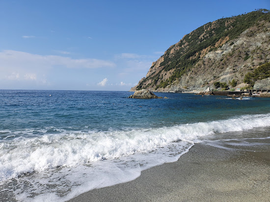 Spiaggia Gigante Monterosso Al Mare