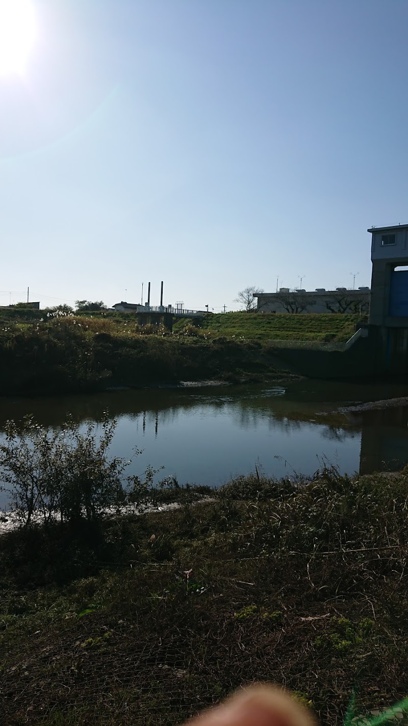 糸繰川排水機場