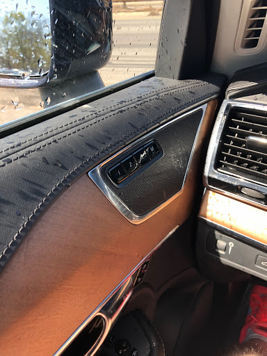 Car Dealer «Volvo of Wellesley», reviews and photos, 962 Worcester St, Wellesley, MA 02482, USA