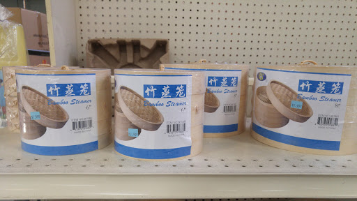 Grocery Store «HT Oaktree Market», reviews and photos, 10008 Aurora Ave N, Seattle, WA 98133, USA