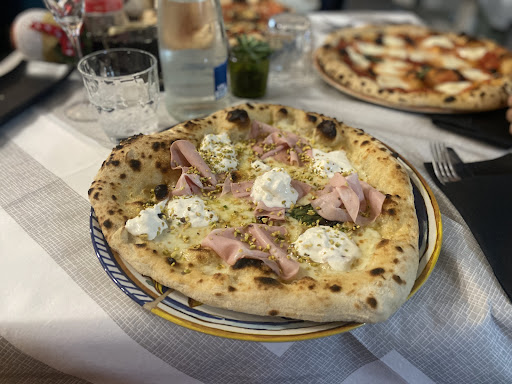 Pizzeria L’isola in Lonato del Garda, Provincia di Brescia