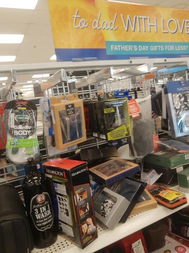 Clothing Store «Ross Dress for Less», reviews and photos, 1931 E Main St, Spartanburg, SC 29307, USA