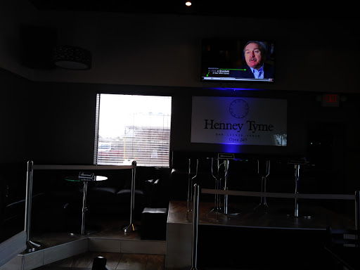 Bar & Grill «Henney Tyme Bar and Lounge», reviews and photos, 3200 Hallandale Beach Blvd, Hollywood, FL 33023, USA