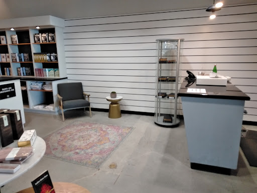 Christian Book Store «The Harvest Bookstore», reviews and photos, 6115 Arlington Ave, Riverside, CA 92504, USA