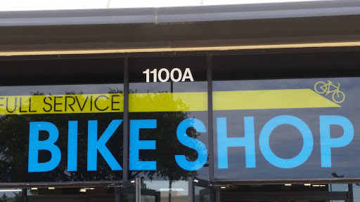 Sportswear Store «Sun & Ski», reviews and photos, 1100 W Arbrook Blvd A, Arlington, TX 76015, USA